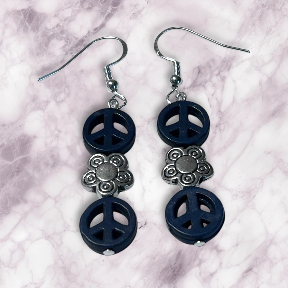 Hand Crafted Earrings Blue Peace Flowers Long Pierced Silver Howlite Dangle - Picture 2 of 5